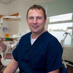 Paul-blur-bk_pp Paul Roberts DDS
